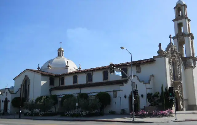 North Hollywood, California — St. Charles Borromeo Church , North Hollywood, CA, side view